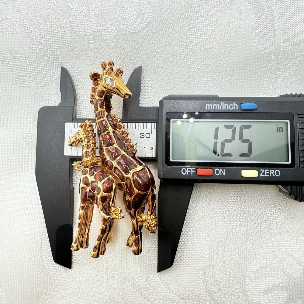 St. John Gold Tone Metal Enamel & Jeweled Mother & Baby Giraffe Pin / Brooch - Picture 10 of 10